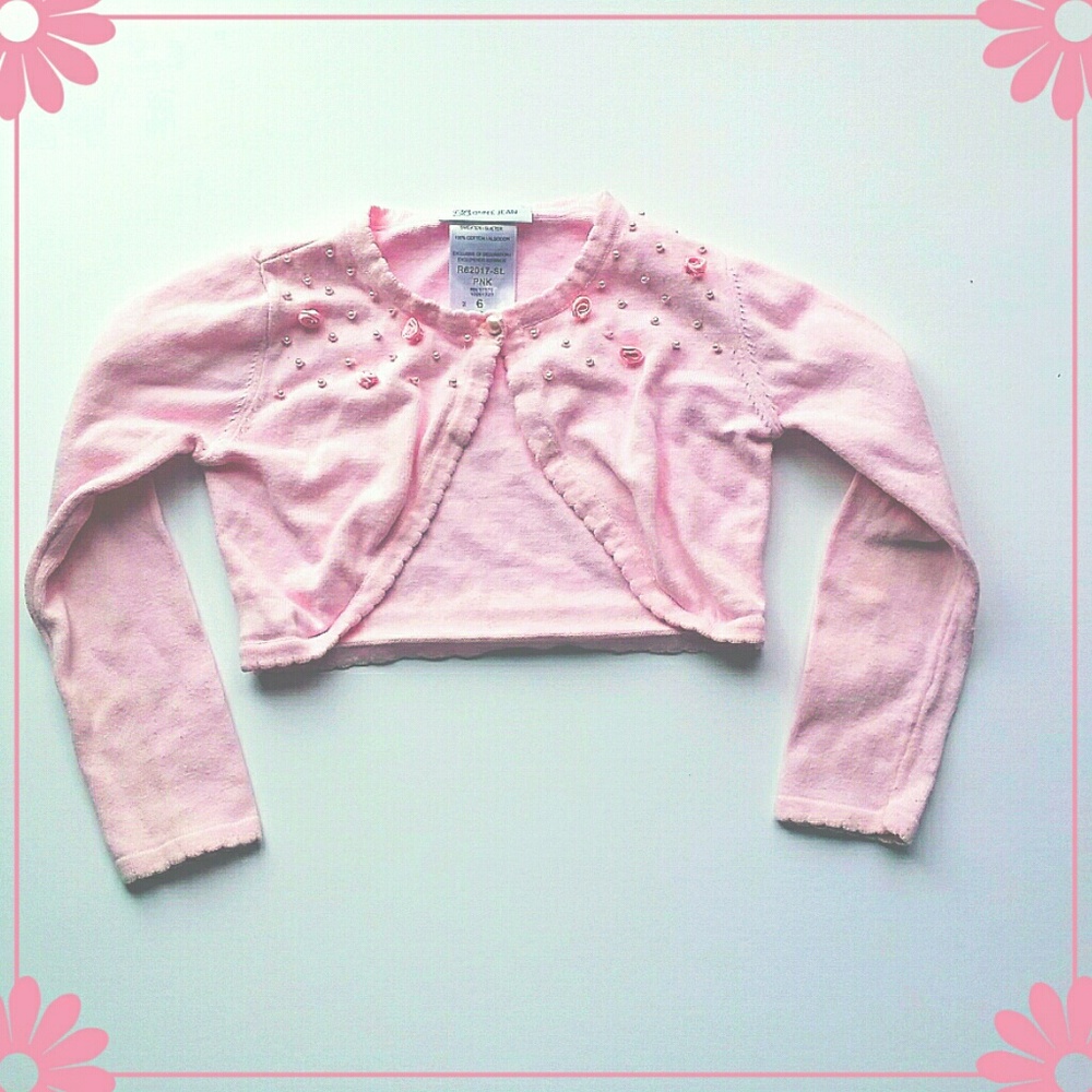 Light punk cropped sweater